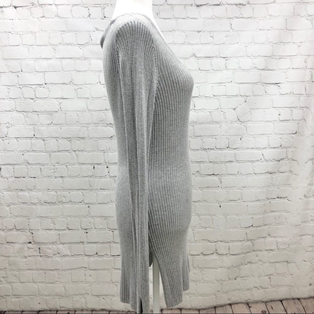 John and Jenn V Neck Ribbed Sweater Dress Size Medium Gray Bodycon - Picture 4 of 9